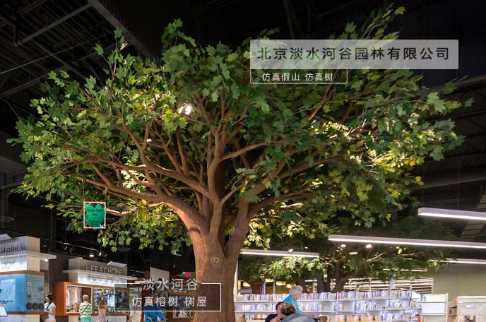 仿真樹是新型環(huán)保材料制作而成具備阻燃、防火