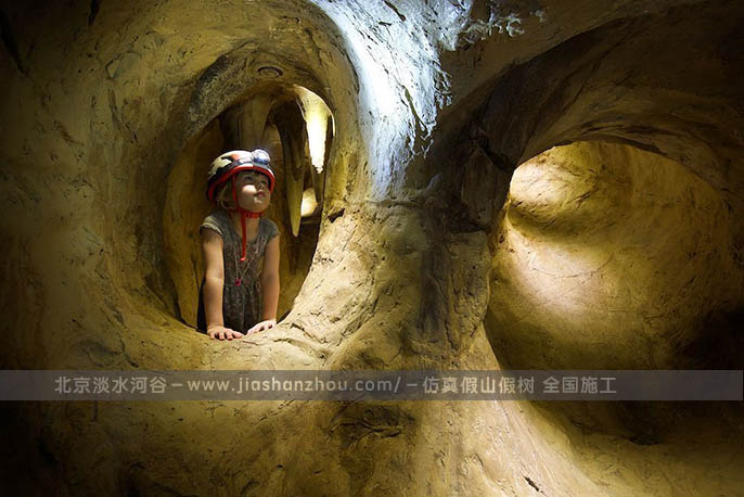 兒童樂園仿真山洞探險是集運動、探險、玩樂一體的項目