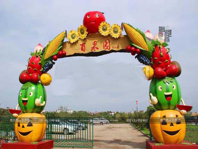 仿真樹大門總體規(guī)劃布局考慮協(xié)調統(tǒng)一合理配置