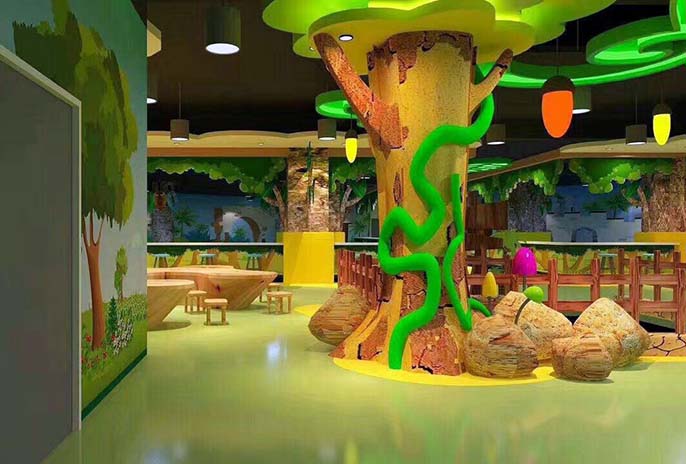 幼兒園大廳的仿真樹(shù)有很好的設(shè)計(jì)制作案例