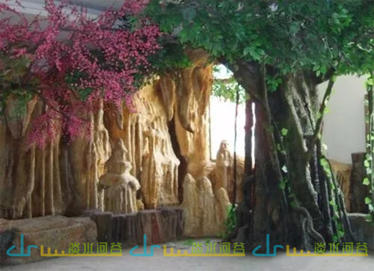 為了延長(zhǎng)仿真樹(shù)的使用壽命仿真樹(shù)需要一些簡(jiǎn)單的維護(hù)與保養(yǎng)