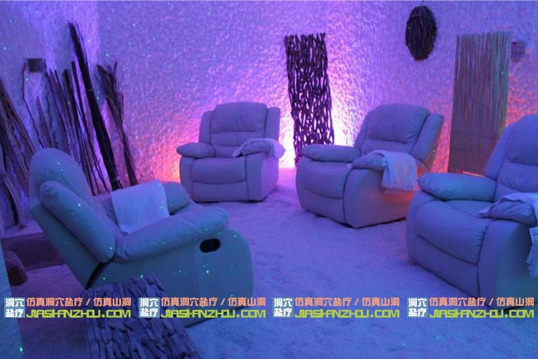 山洞鹽療館整體制作，建造于別墅樓頂?shù)乃郊腋叨他}療屋