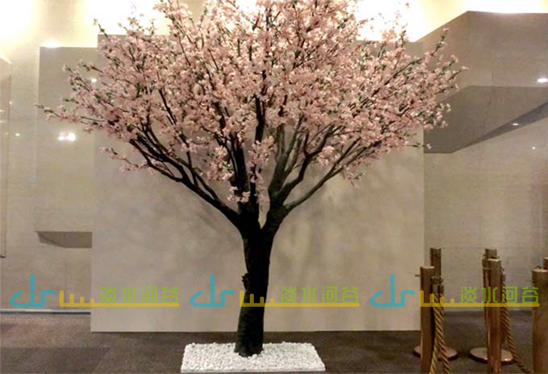 室內(nèi)仿真樹如何維護(hù)如何才能有效延長仿真樹的使用壽命