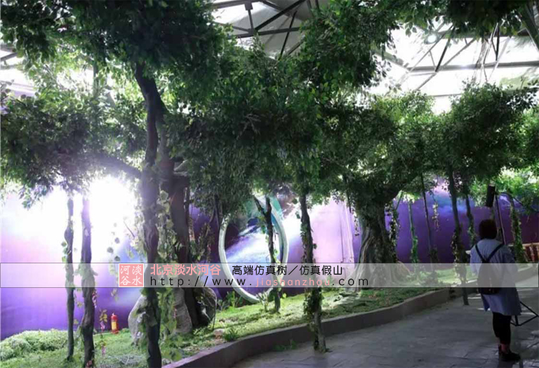 仿真樹的美麗身影在中國各大景區(qū)都可以看到