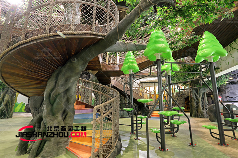 室內(nèi)仿真假樹可以和很多的家具搭配