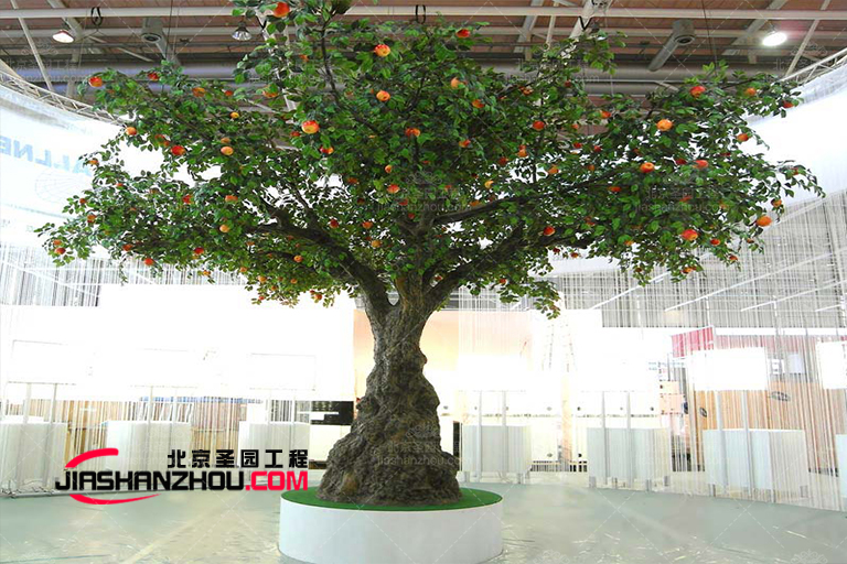 仿真假樹又一批作品出現(xiàn)了可用于酒吧會(huì)所等
