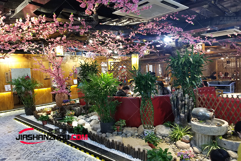 湖北桃花山打造綠色自然環(huán)境必少不了的仿真樹景觀