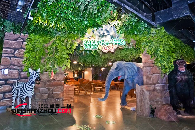 青山區(qū)如何用花園仿真樹營造一個(gè)舒適的室內(nèi)生態(tài)花園