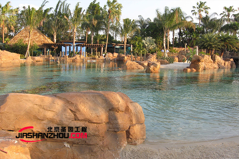 現(xiàn)代住宅熱帶風(fēng)格的GRC塑石假山水池景觀設(shè)計