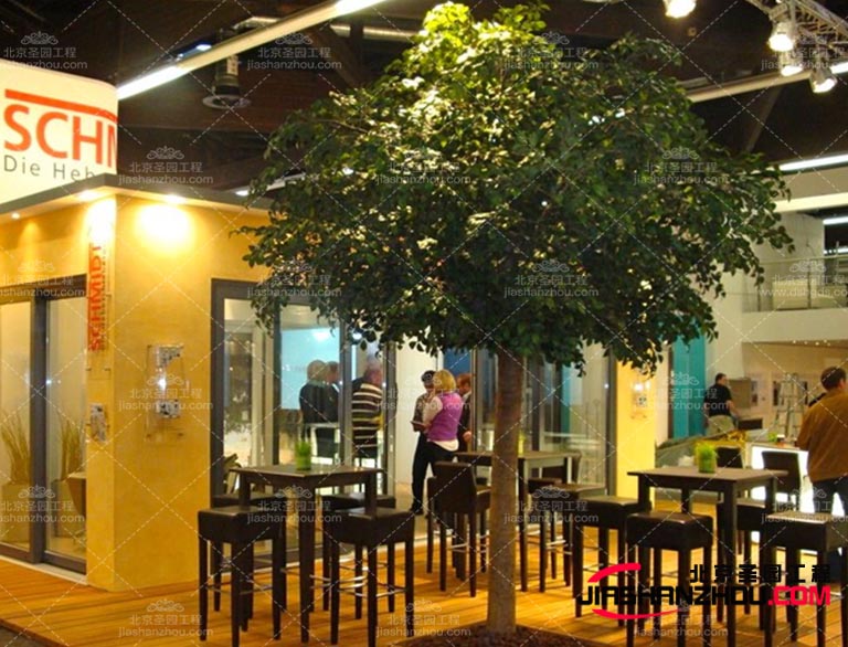 仿真樹作為園林景觀帶主要產(chǎn)品 分類都有哪些呢？