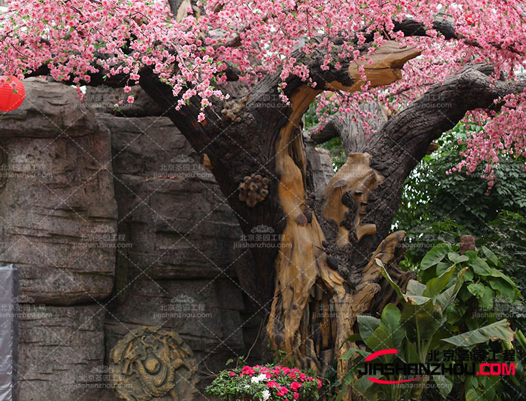仿真樹在社會(huì)上有著很多的優(yōu)勢(shì)但是仿真樹也有一些缺點(diǎn)的