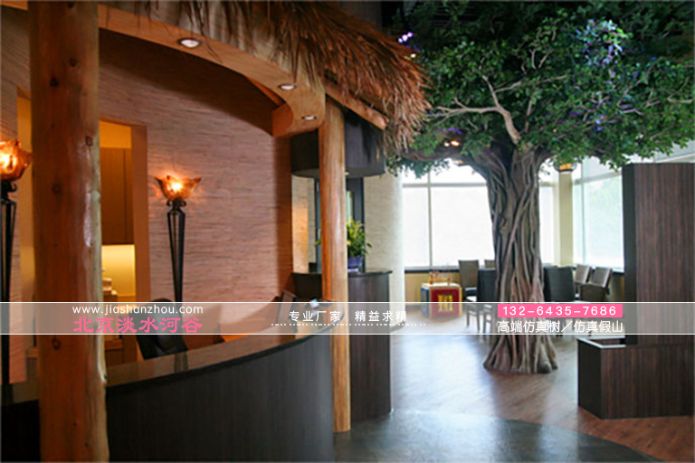 北京圣園景觀仿真樹(shù)在園林裝飾中的廣泛應(yīng)用