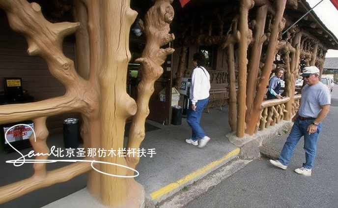 jimeng-2025-06-25-4459-正在施工制作的旅游區(qū)樓梯室外安全圍欄設(shè)計(jì)制作過(guò)程，美工正在施工制作，先用鋼筋焊接....jpeg