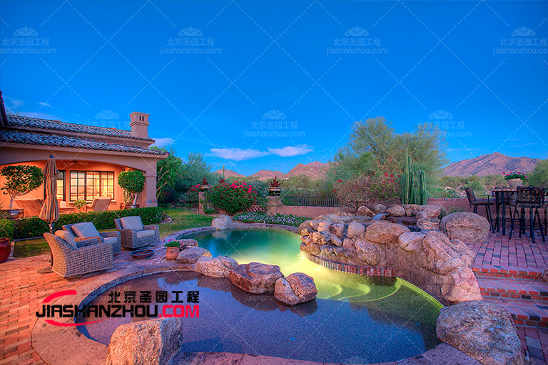 仿真假山.jpeg 仿真假山.jpeg