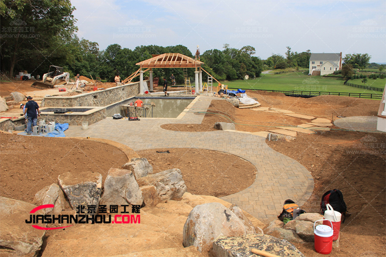 塑石假山.jpg 塑石假山.jpg